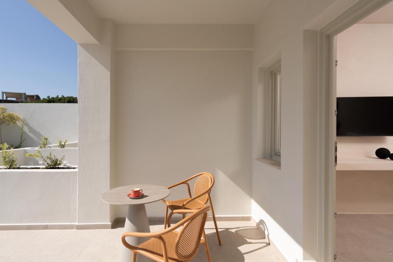 Acanthus Oia-Private Hot Tub Suites Exteriör bild